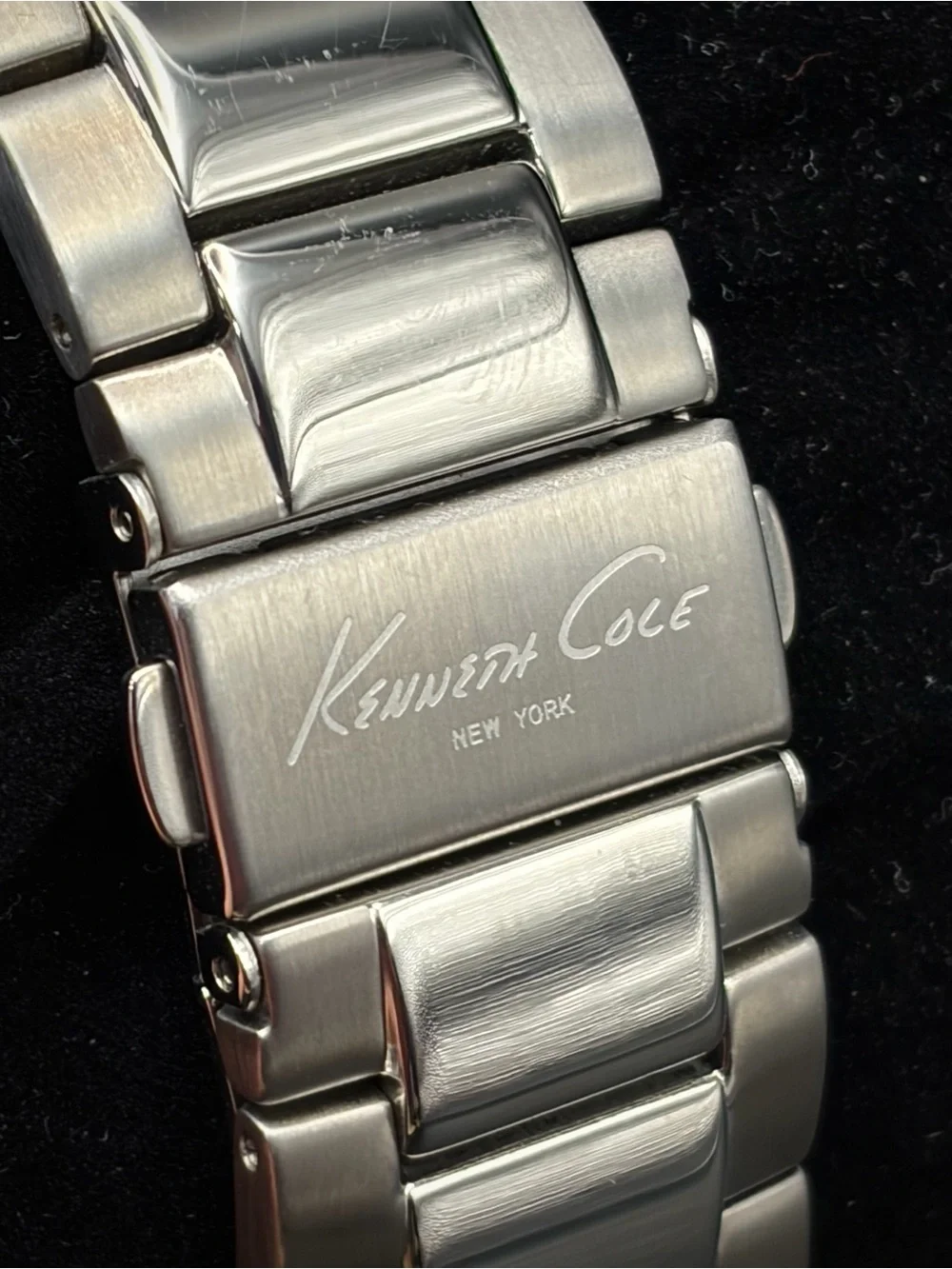 Kenneth Cole New York Stainless Steel Watch – Original Tag (NWOT/Flaws)